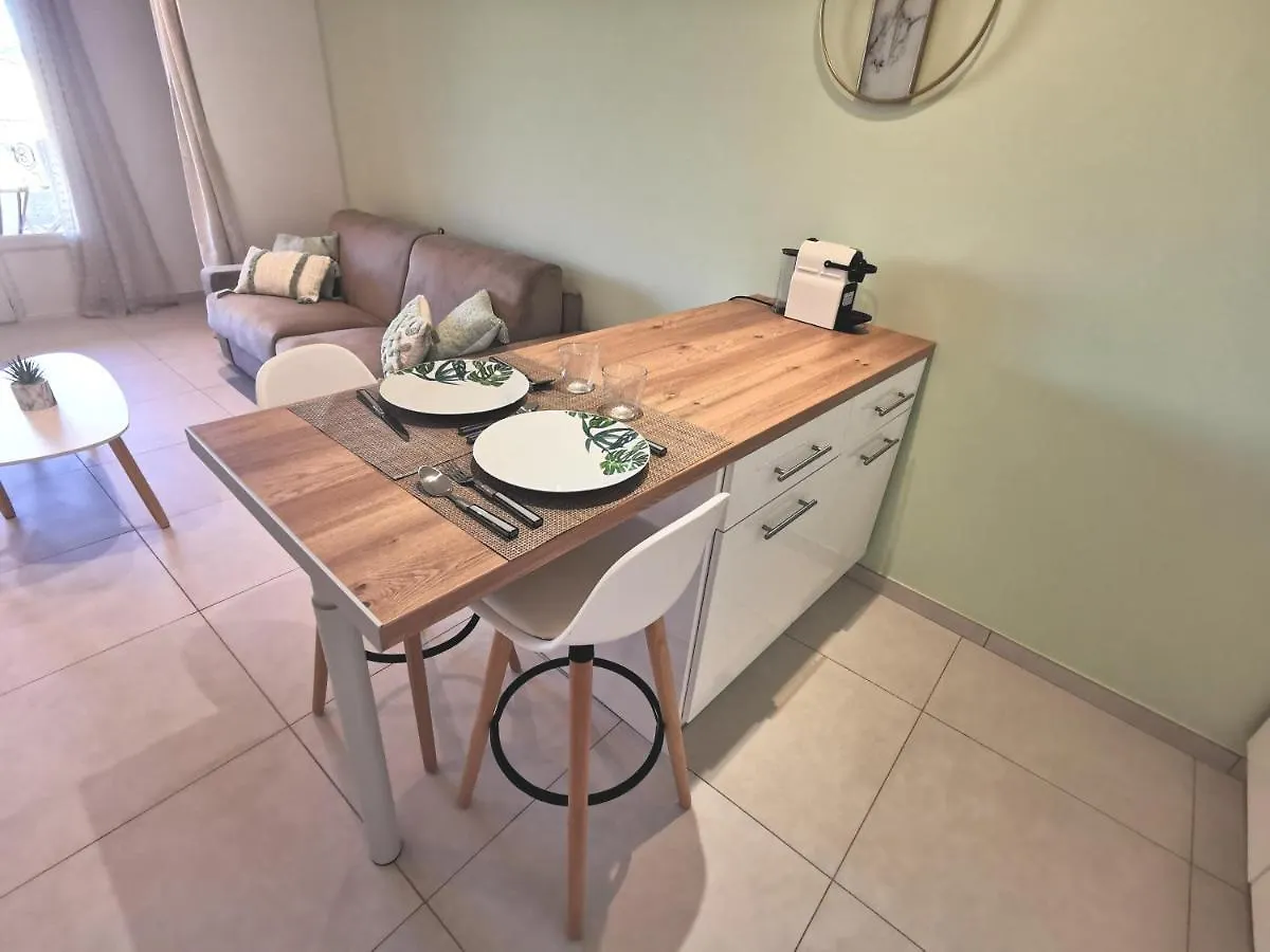 Superbe appartement avec piscine et stationnement Sainte-Maxime